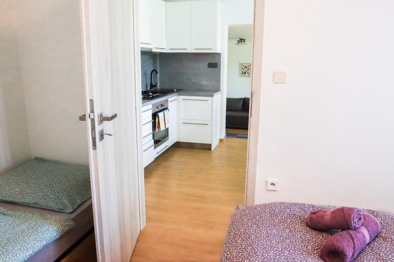 Pohodlný apartmán s ptačí zahradou Uherské Hradiště Exteriér fotografie